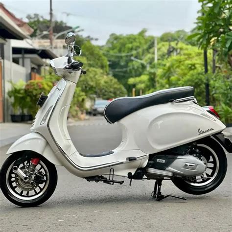 SIAP PAKAI VESPA SPRINT 150 IGET ABS LED TAHUN 2020 Motor Bekas