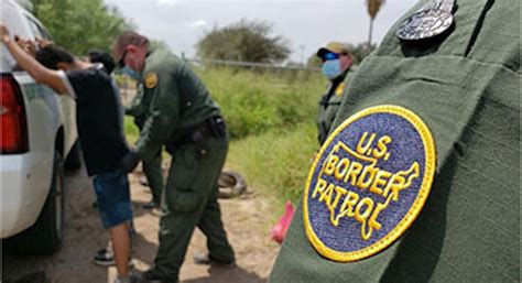 Laredo Sector Agents Stop A Human Smuggling Attempt At The Rio Grande Riverbanks Texas Border