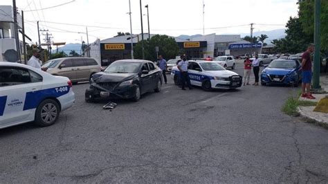 Ignora Luz Roja Y Provoca Accidente Vial