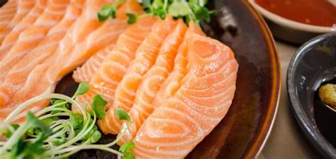 Як швидко засолити червону рибу – рецепт найсмачнішого маринаду | FoodOboz