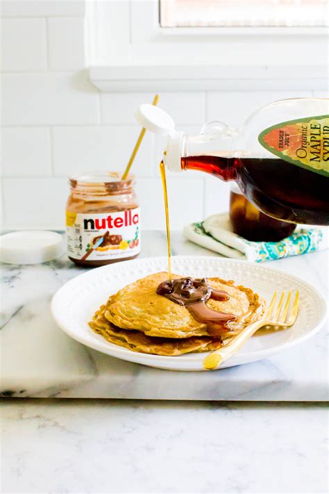 Peanut Butter Oatmeal Greek Yogurt Pancakes – immaEATthat