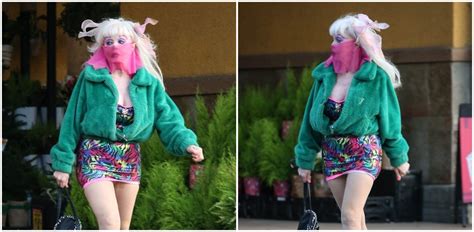 E o apariție și la 74 de ani Celebra actriță de la Hollywood și sex simbolul anilor 80