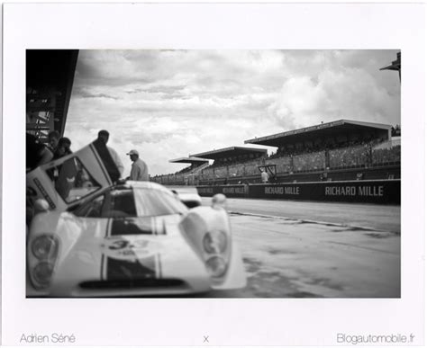 Le Mans Classic 2012 Esprit Vintage Dans La Ligne Droite Des Stands