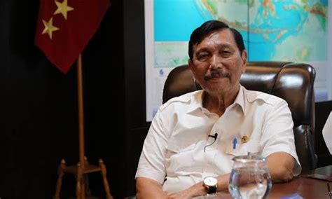 Luhut Targetkan Produksi Bahan Bakar Pesawat Dari Minyak Jelantah Siap