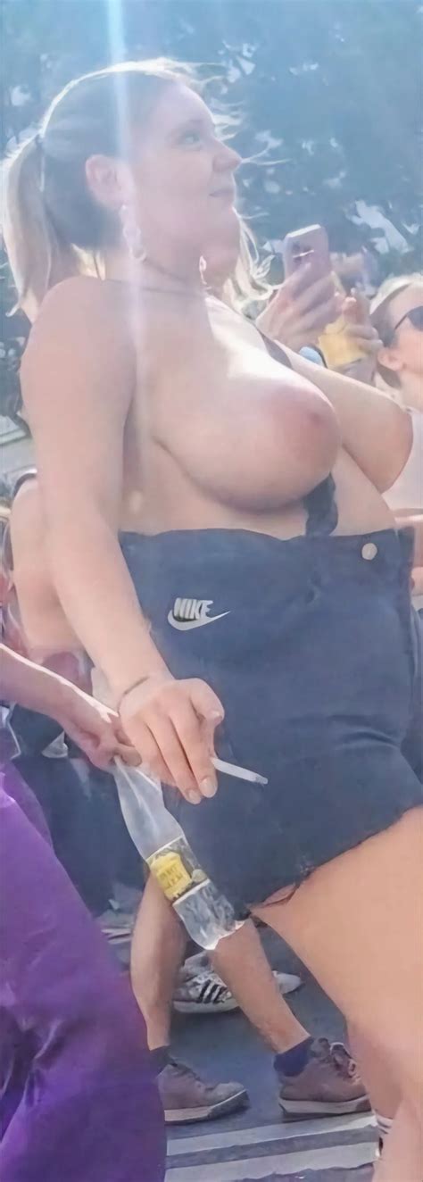 WiFE NIKI IS A NIGER THUG COCK FUCKHOLE Aifaceswap 6d188cab984a8cc2cf62d236cb69a746 Porn Pic