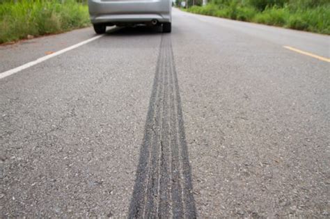 Droga hamowania czym jest i od czego zależy moje auto pl