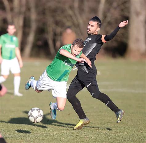 Regionalsport Schwarzwald Packendes Landesliga Derby Ohne Sieger