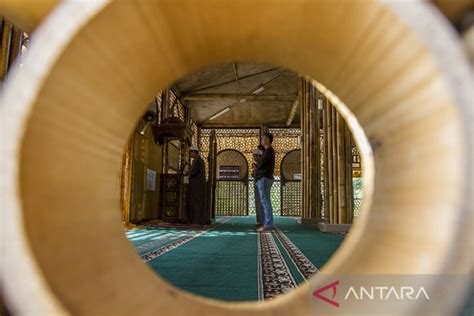 Situs Geopark Meratus Masjid Bambu Kiram