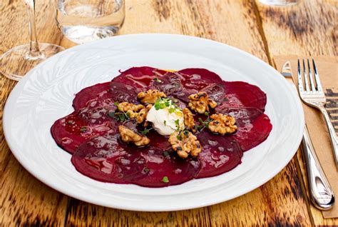 Receita De Carpaccio De Beterraba Queijo De Cabra E Nozes Picadas