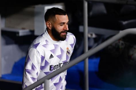 La Liga Karim Benzema Titulaire Cinq Semaines Apr S Sa Blessure Avec