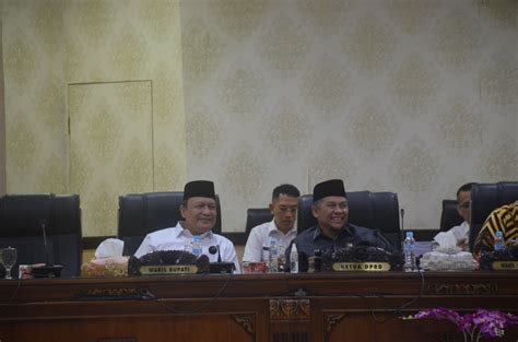 Sampaikan Nota Perubahan APBD 2022 Wabup Agam Target Pendapatan Naik