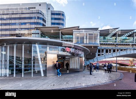 Blackfriars Railway Station Hi Res Stock Photography And Images Alamy