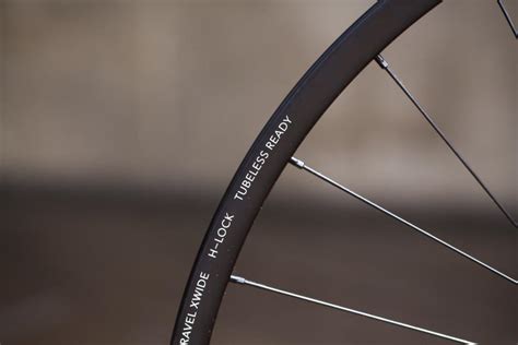 Review Hunt Season Gravel Disc X Wide Wheelset Atelier Yuwa Ciao Jp