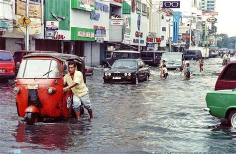 Foto Jakarta Tahun 1991 Netizen Elus Dada Lihat Mobil Yang Nekat