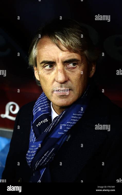 Roberto Mancini Hi Res Stock Photography And Images Alamy