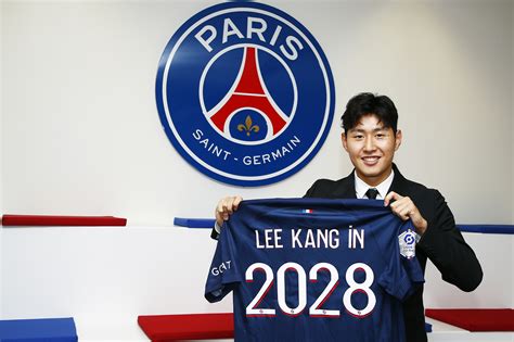 Lee Kang In Signs For Paris Saint Germain