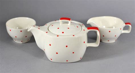 Red Domino Variant By Jessie Tait For Midwinter Pottery Tea Pots