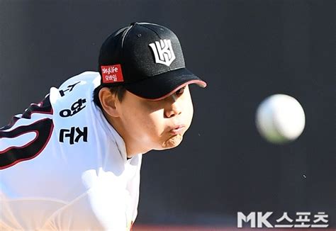 돌아왔구나 Wbc 다녀온 Kt 1차지명 우완 Nc전 4이닝 Kkkkk 무실점→최고 144km Mk수원 네이트 스포츠