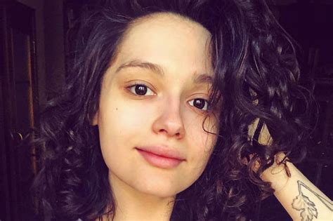 Дочь Кончаловского отложила свадьбу, чтобы не просить денег у родителей ...