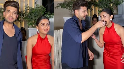 Karan Kundrra Celebrating Lady Love Tejasswi Prakash Birthday With Media Youtube