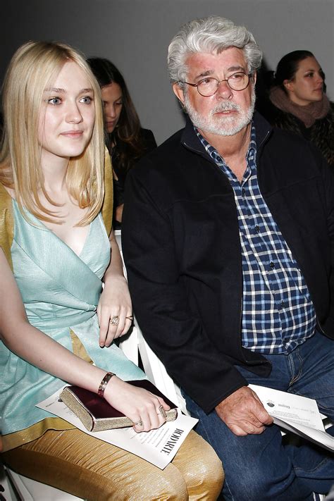 Dakota Fanning Beautiful Girl Beautiful Cleavage Porn Pictures XXX Photos Sex Images