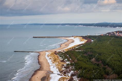 Zdj Cia Morza Ba Tyckiego Krajobrazu Fotografie Z Drona Ustka S Upsk