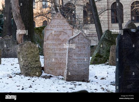 Antiguo Cementerio Judío de Praga República Checa Un importante