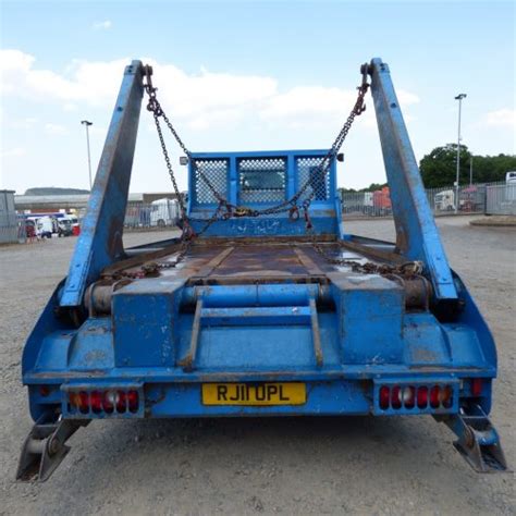 MITSUBISHI FUSO CANTER 7 5 TONNE SKIP LOADER 2011 RJ11 UPL Fleetex