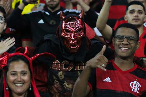 Flamengo é o clube de futebol maior interação em redes sociais no