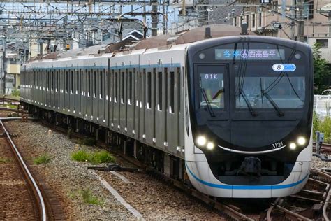 2nd Train 【東急】3020系が相鉄線内での営業運転を開始の写真 Topicphotoid79729