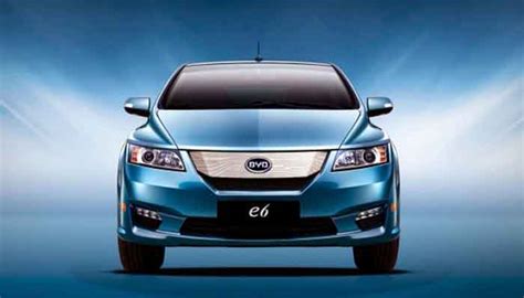 Blue Bird Bakal Tambah 500 Unit Mobil Listrik Buatan BYD