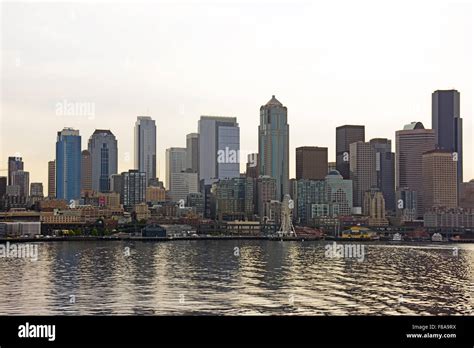 Seattle skyline, Washington, USA Stock Photo - Alamy