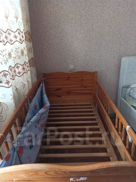 Кроватка, б/у, в наличии. Цена: 2 000₽ во Владивостоке