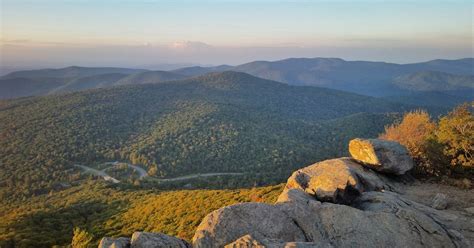 Hike To Mary S Rock Summit In Shenandoah National Park Luray Virginia