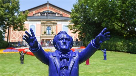 Live Er Ffnung Der Bayreuther Festspiele Sechs Stunden Bertragung