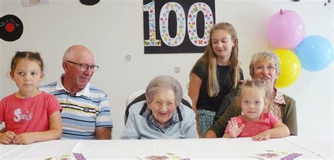 Barenton Yvonne Mulot a fêté ses 100 ans