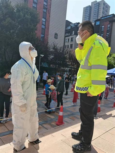 镜头丨云岩纪检监察战“疫”在一线 检测 云岩区 街道