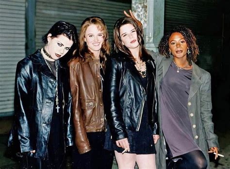 Fairuza Balk Robin Tunney Neve Campbell And Rachel True Behind The