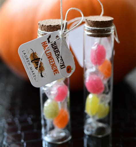 Personalizowane Cukierki W Fiolce Na Halloween Cukierek Czy Psikus