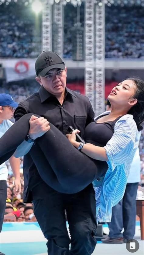 Ini Sosok Mayor Teddy Lakukan Aksi Heroik Pada Seorang Wanita Saat