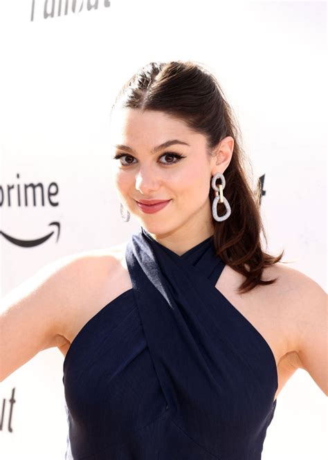 Kira Kosarin à Hollywood Pour La Première De Fallout 27 Mai 2024