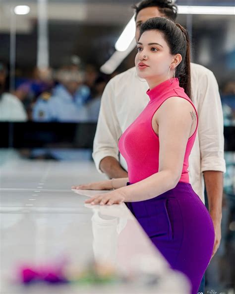 Malayalam Actress Honey Rose Hot Photos Went Viral In Social Media