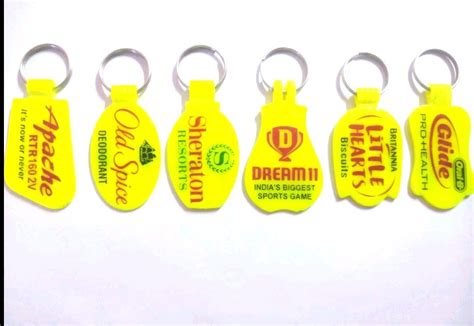 Customisable Colour Plastic Abs Printing Meena Key Chains Packaging