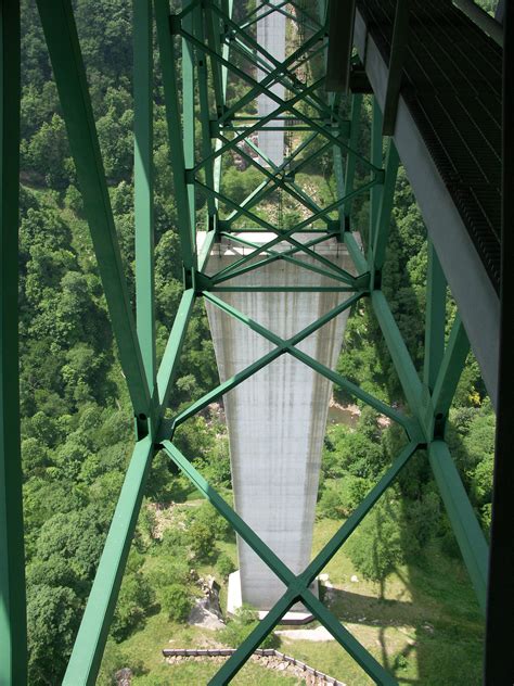 File:1GladeCreekBridge.jpg - HighestBridges.com