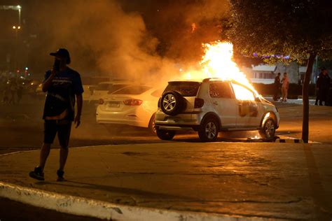 Pf Ainda Procura 7 Por Noite De Vandalismo Em Brasília 04012023