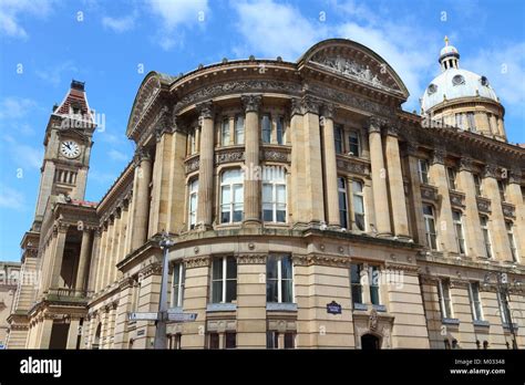 Birmingham Museum And Art Gallery With Famous Big Brum Clock Tower