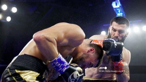 Hasil Tinju Dunia Bikin Smith Sempoyongan Artur Beterbiev Amankan 3