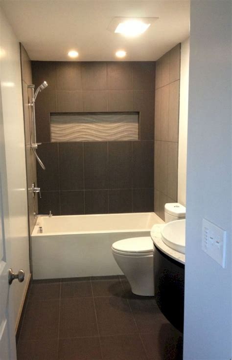 45 Small Bathrooms with Bathtub Ideas - GODIYGO.COM | Bathtub remodel ...