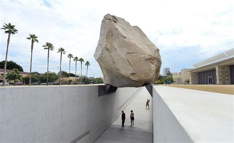 Levitated Mass | Michael Heizer - Arch2O.com