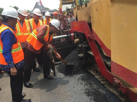 Perbaikan Jalan Di Tegal Pakai Aspal Sampah Plastik Tagar